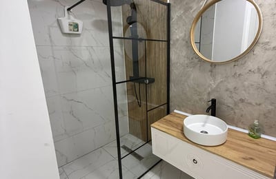 Rental of a spacious 4-room apartment, 150 m², Mamaia Nord, Constanta, Romania